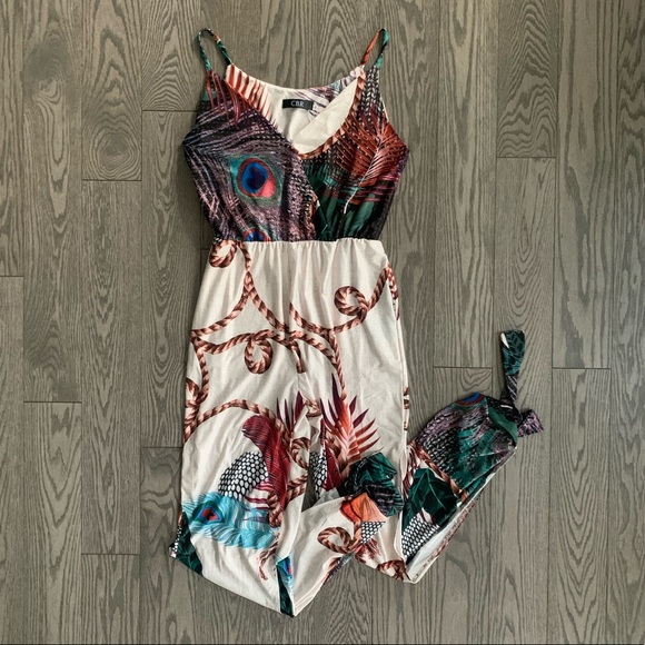 Peacock CBR Jumpsuit💛✨ - Picture 4 of 10